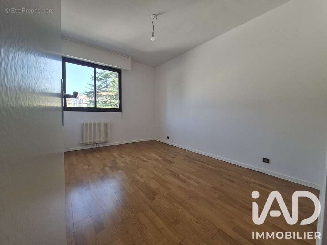 Appartement 89 m² à Pau  - photo 8