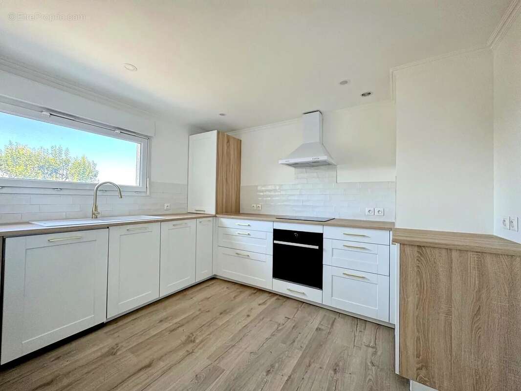 Appartement à EVIAN-LES-BAINS