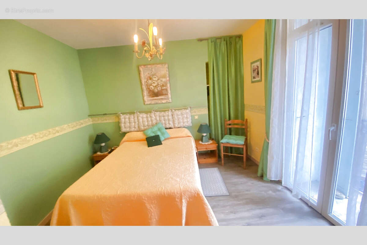 Bel appartement type T3 entièrement meublé à 2 pas des thermes d'Amélie les Bains. Idéal investisseurs ! - photo 7