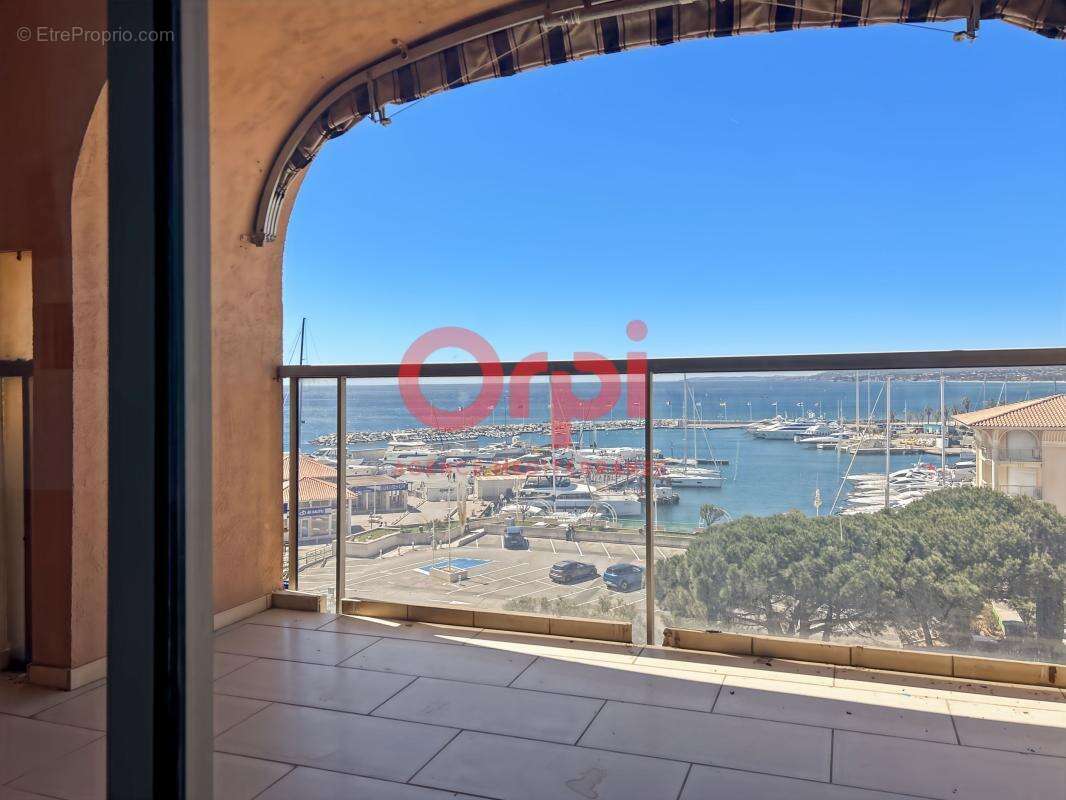 Appartement à FREJUS