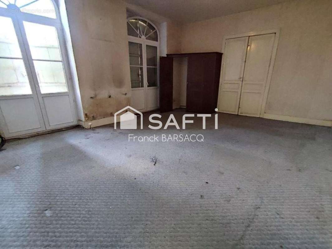 Appartement 223 m² à Cazaubon  - photo 5
