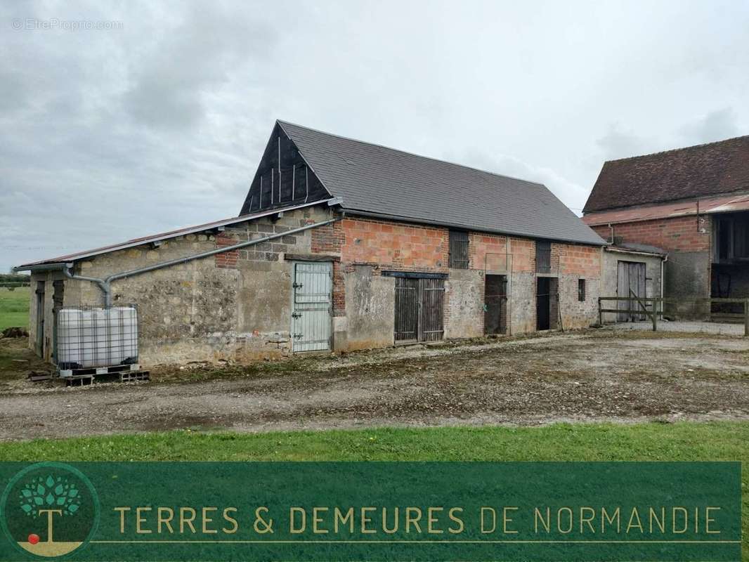 Maison à LE PIN-AU-HARAS