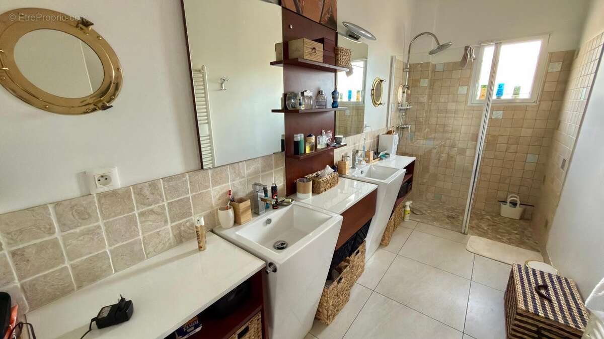 Maison à NEUILLY-SUR-MARNE