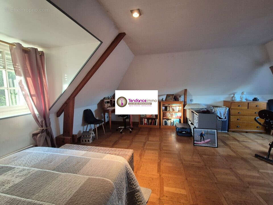 Maison à LE MELE-SUR-SARTHE