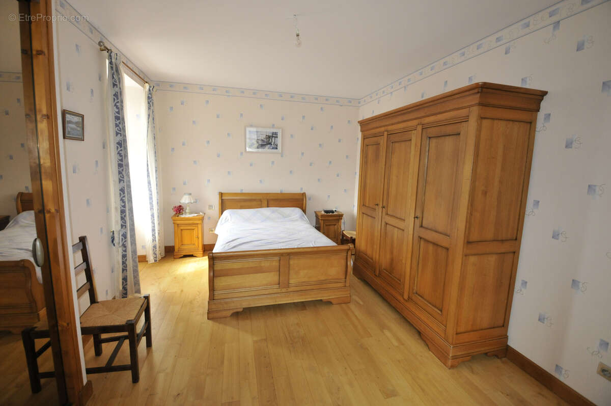 Maison à SAINT-PRIEST-LIGOURE