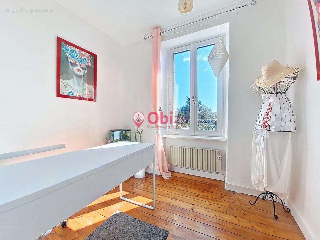 Charme et Authenticité : Maison Finistérienne sur Terrain de 1000 m² - photo 15