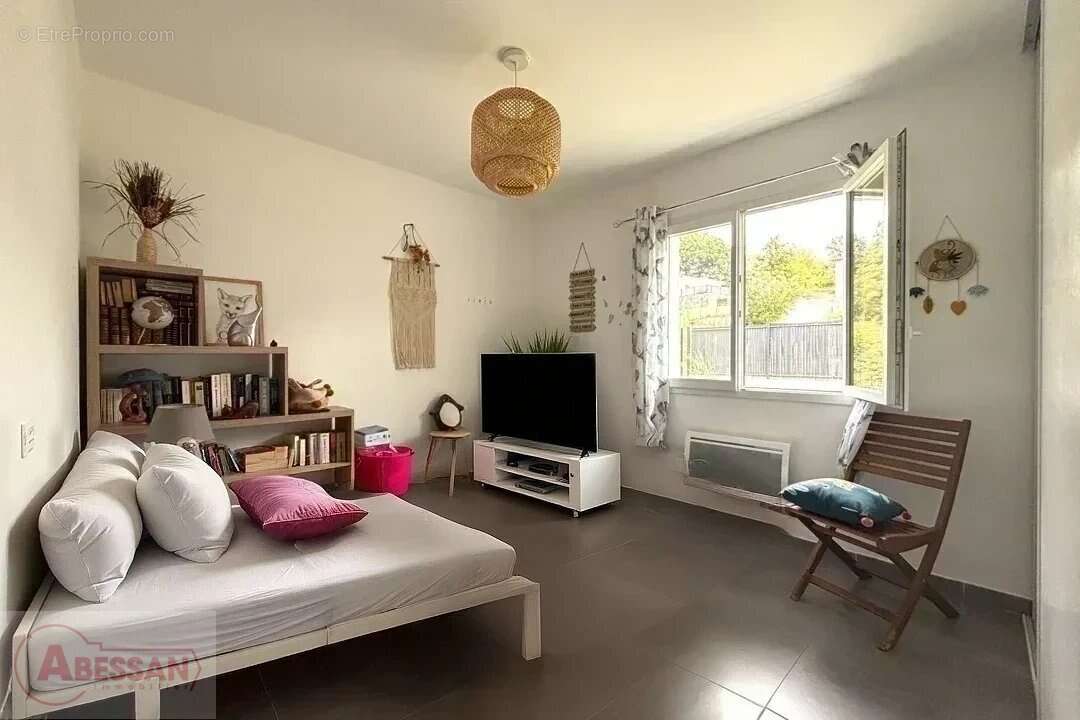 Maison à ALLEGRE-LES-FUMADES