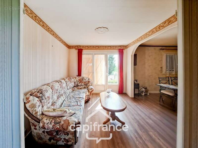 Maison avec sous sol total 6 pièces LE CHATELET (18) - photo 11