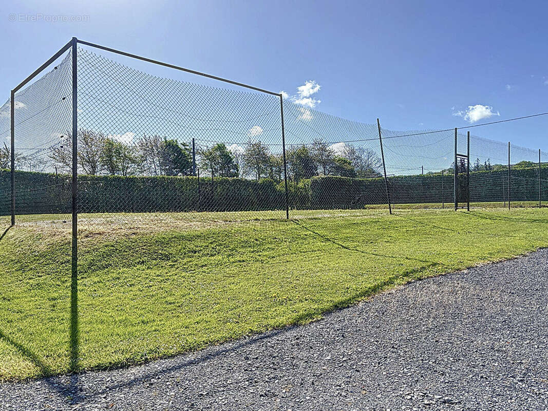 Maison à CASTILLON-EN-AUGE