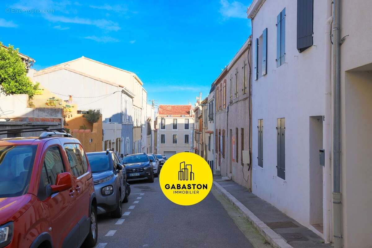 Appartement à MARSEILLE-7E
