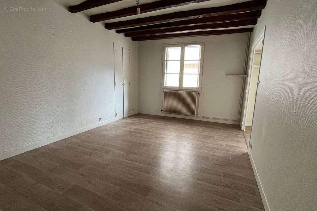 Maison à SAINT-MARTIN-LE-BEAU