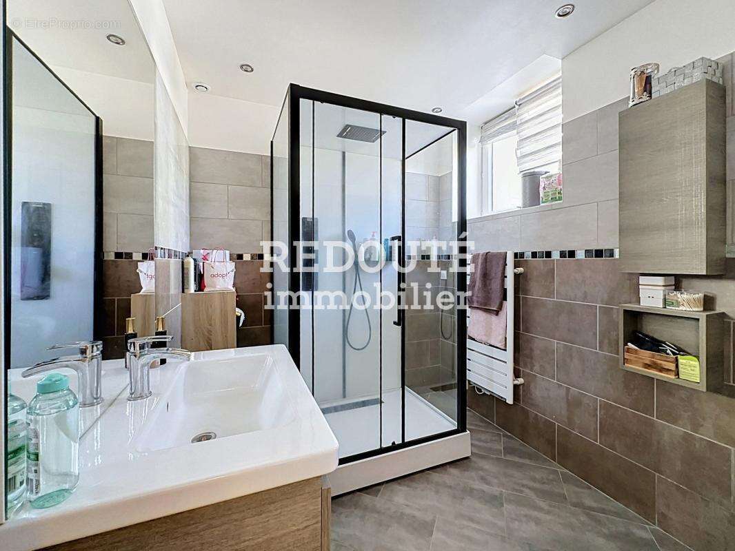 A VENDRE - Maison avec 4 chambres et jardin - Voipreux - Blancs Coteaux - photo 5