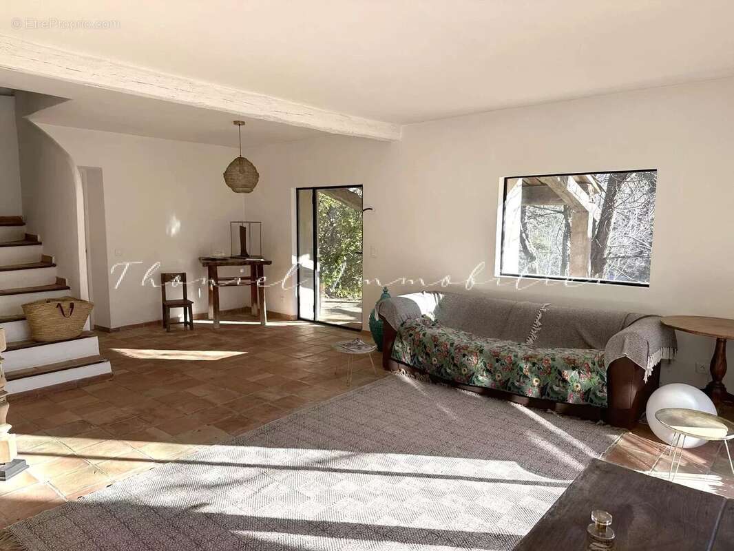 Maison à LA GARDE-FREINET