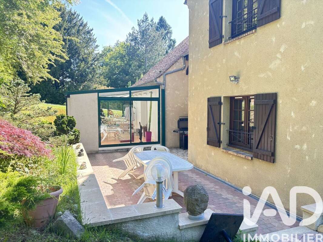 Maison 302 m² à Vert  - photo 4