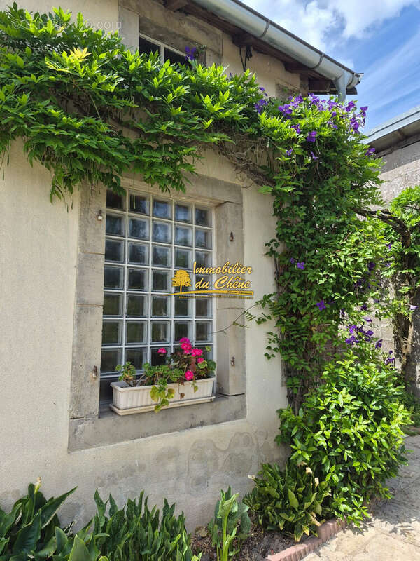 Maison à PASSAVANT-LA-ROCHERE