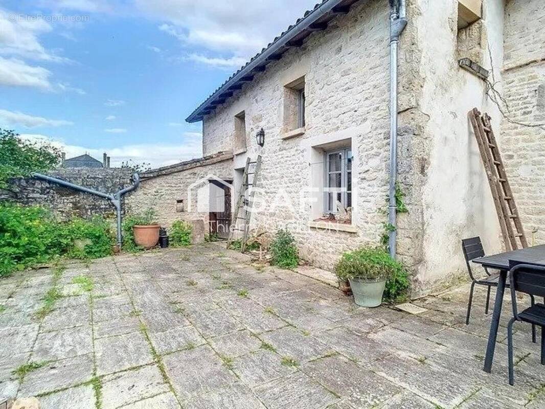 Photo 1 - Maison à PAMPROUX