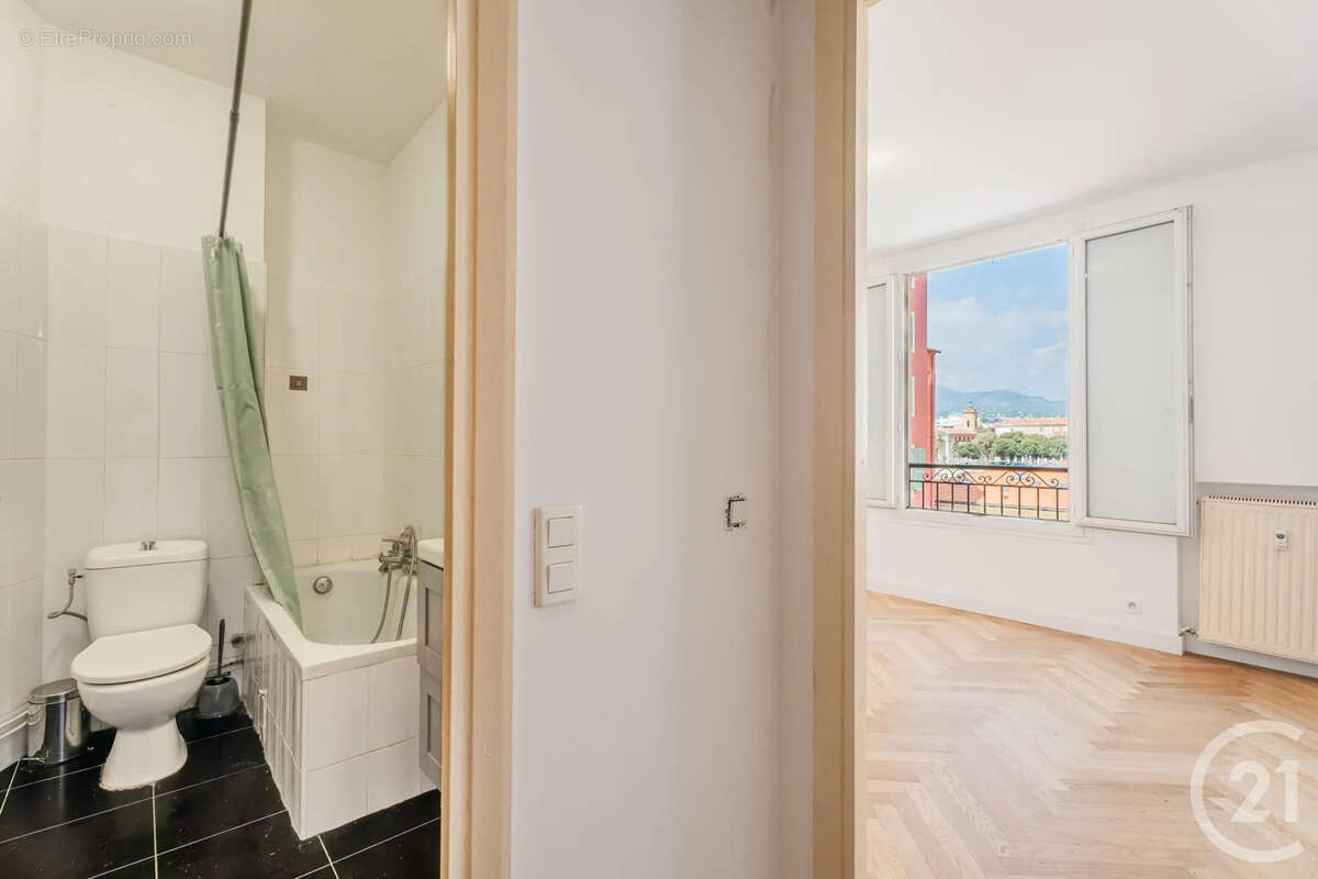 Appartement 28 m² à Nice  - photo 6