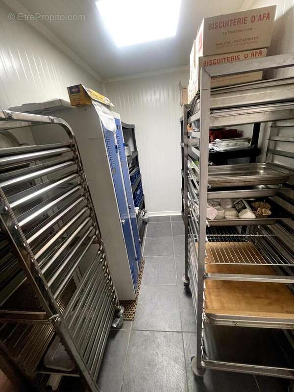 Photo 5 - Commerce à LE LAVANDOU