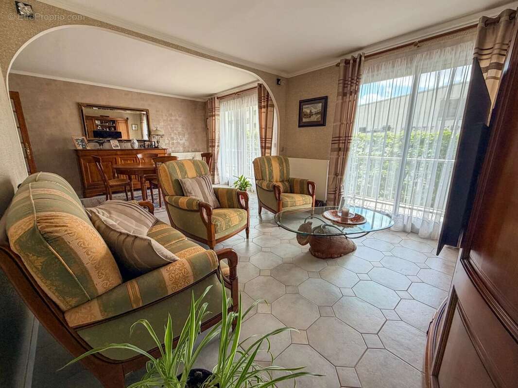 Appartement à LE RAINCY
