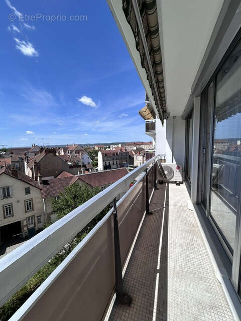 DIJON : Appartement T2 avec balcon dans résidence sécurisée - photo 4