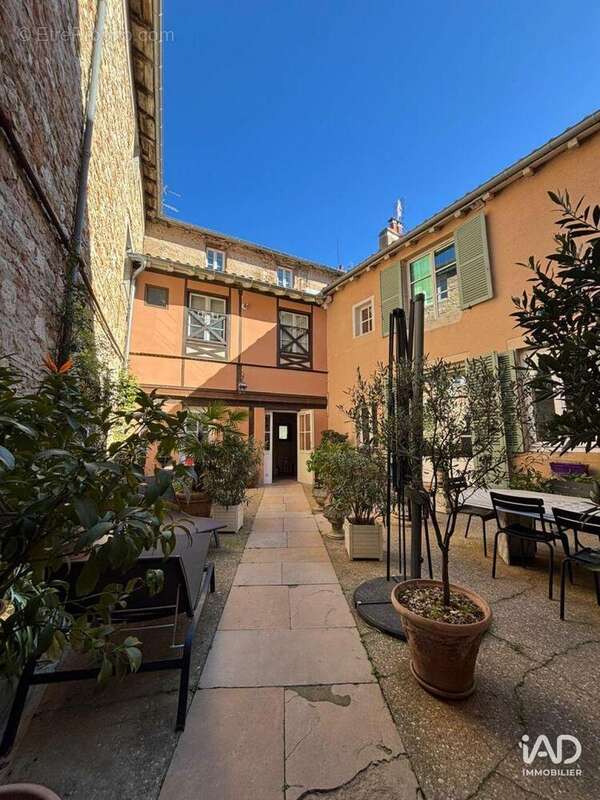 Photo 5 - Commerce à MACON