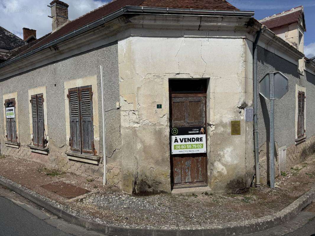 Maison 140 m² à Saint-Michel-En-Brenne  - photo 3