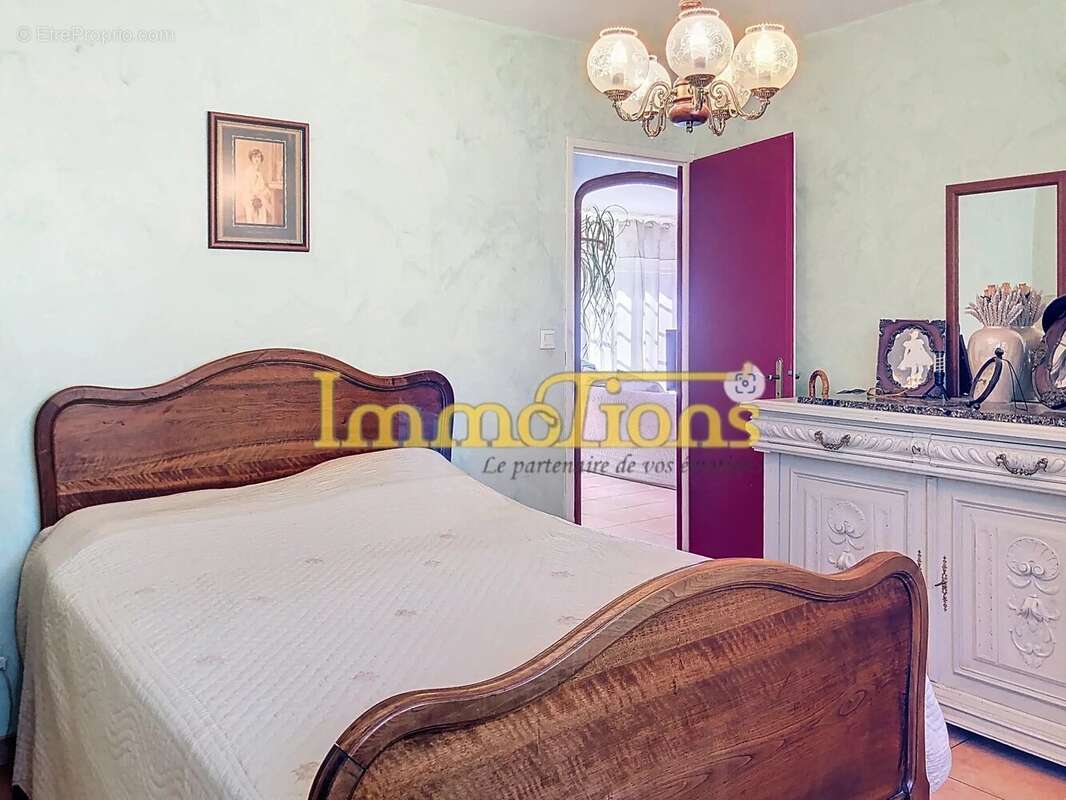 Maison à SAINT-LATTIER