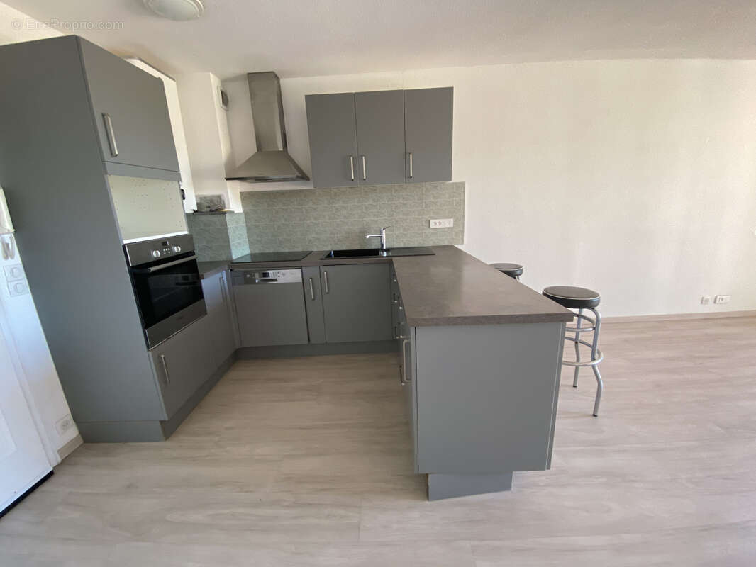 Appartement à SIX-FOURS-LES-PLAGES