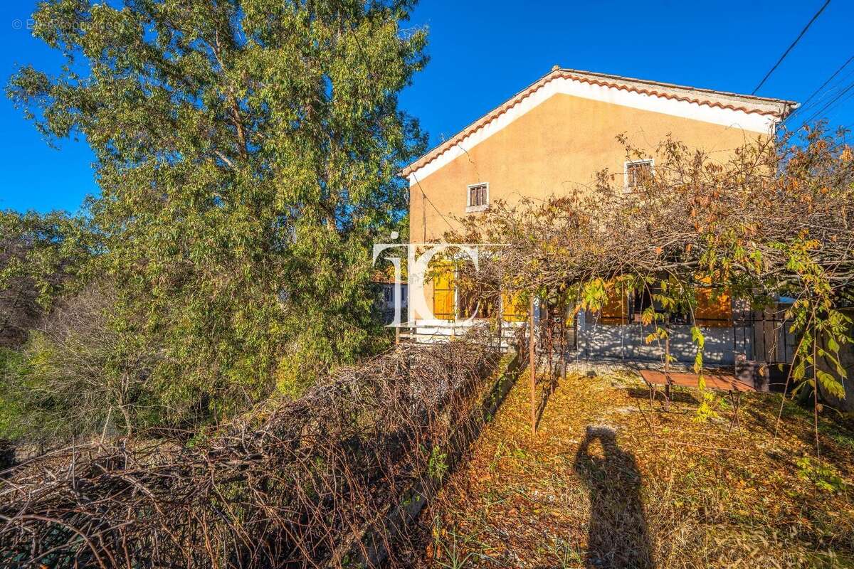 Maison à LAURAC-EN-VIVARAIS