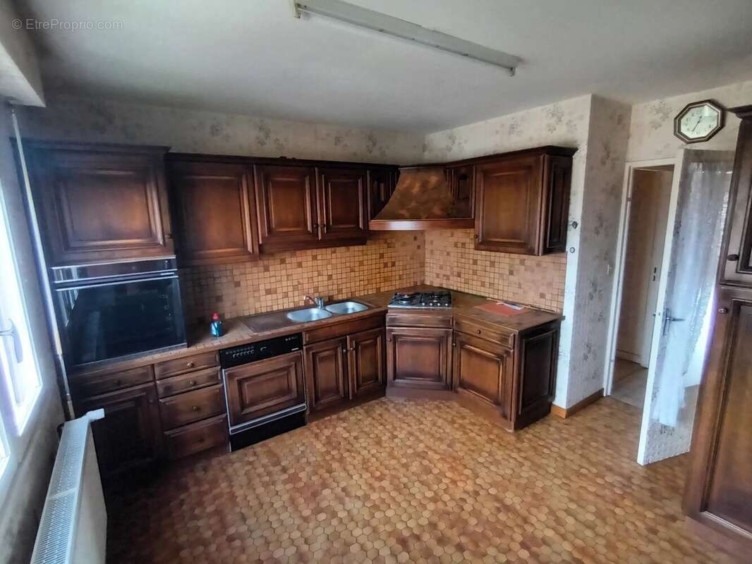 Appartement à MONTCEAU-LES-MINES