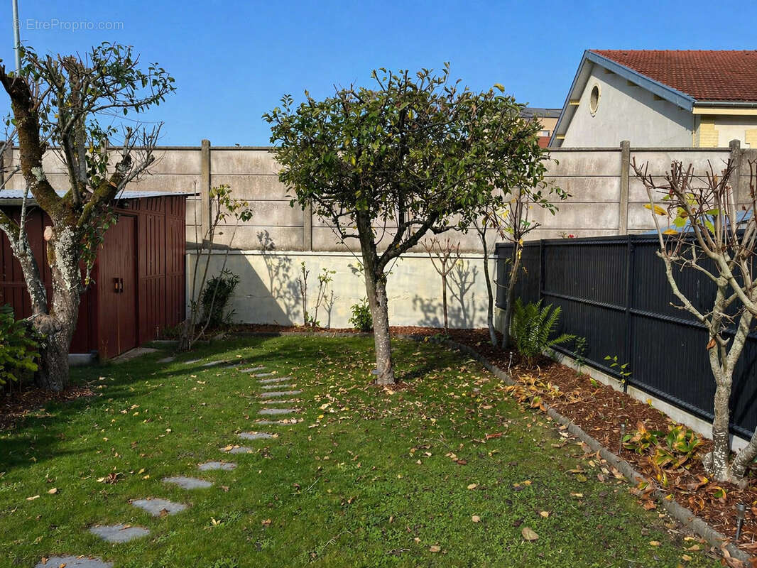 Maison à CHARLEVILLE-MEZIERES