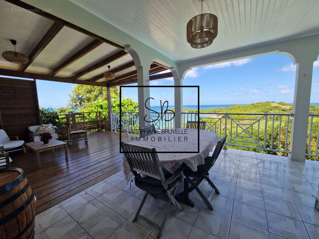 Maison à LA TRINITE