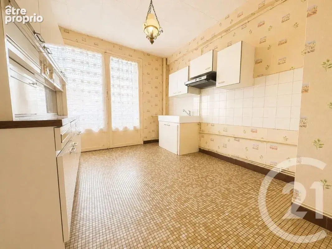 Appartement 4 pièces 75 m² à vendre à Limoges (87100) - photo 4