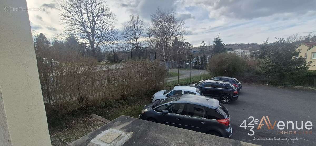 Appartement à SAINT-ETIENNE