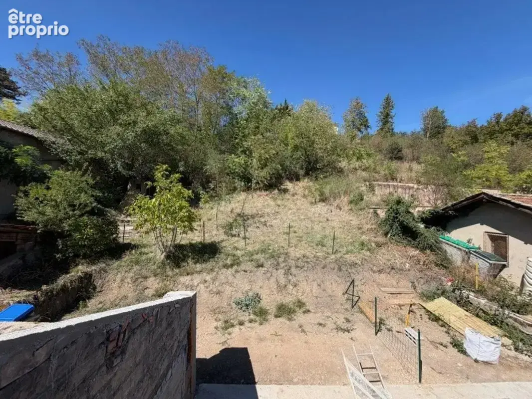 T2 de 51 m2 avec terrasse neuf agréable en plein centre ville de La Valbonne/Béligneux - photo 3