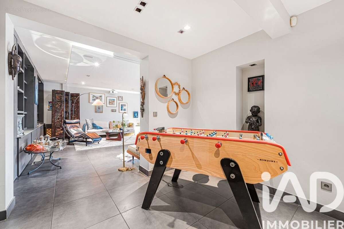 Photo 5 - Appartement à LEVALLOIS-PERRET