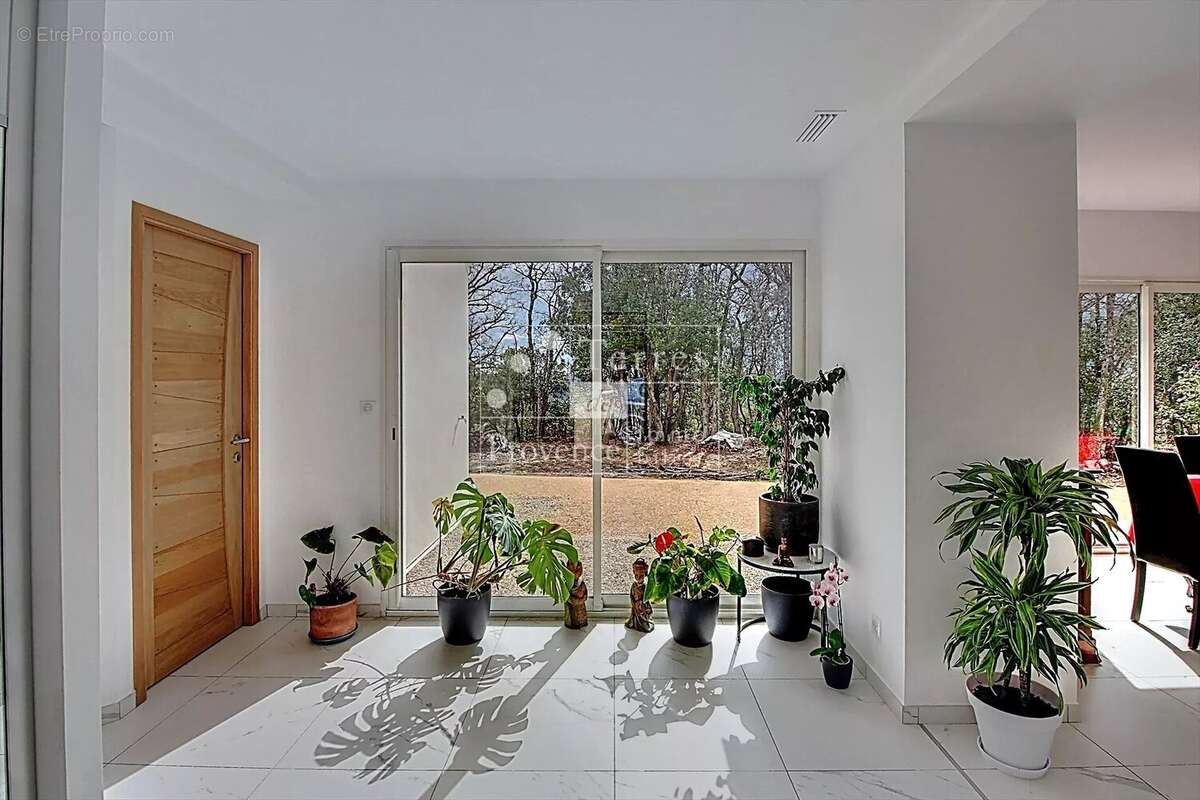 Maison à BAUDINARD-SUR-VERDON