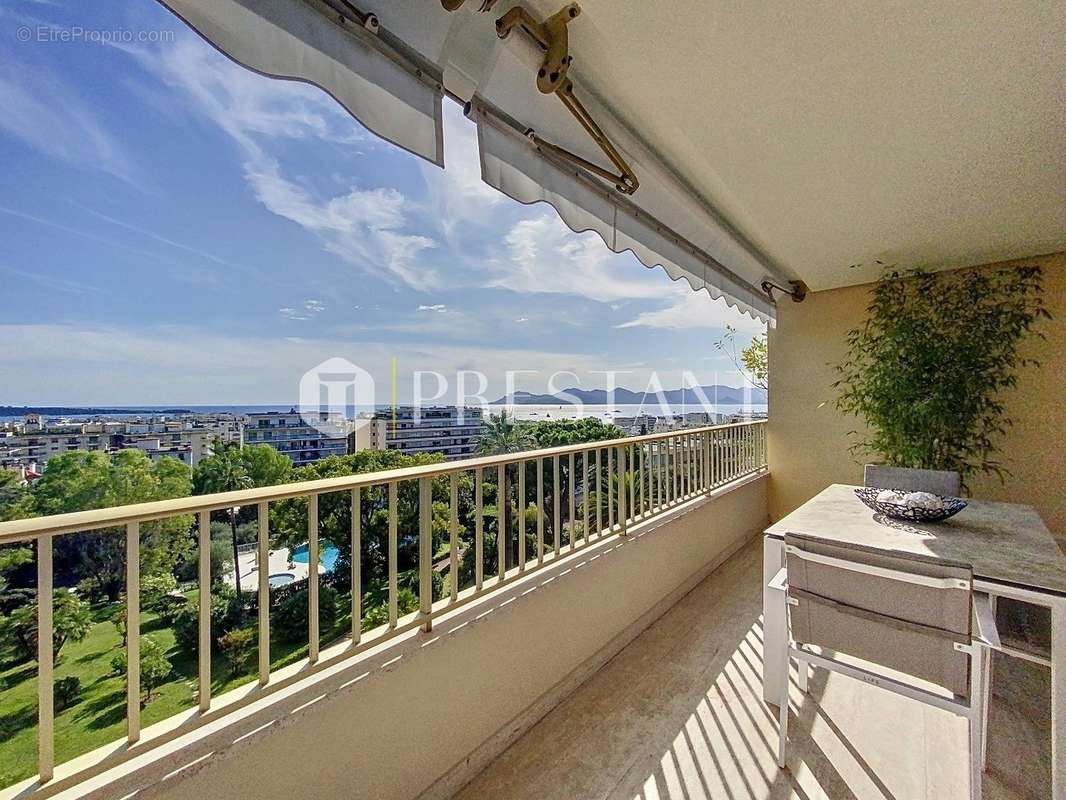Appartement à CANNES