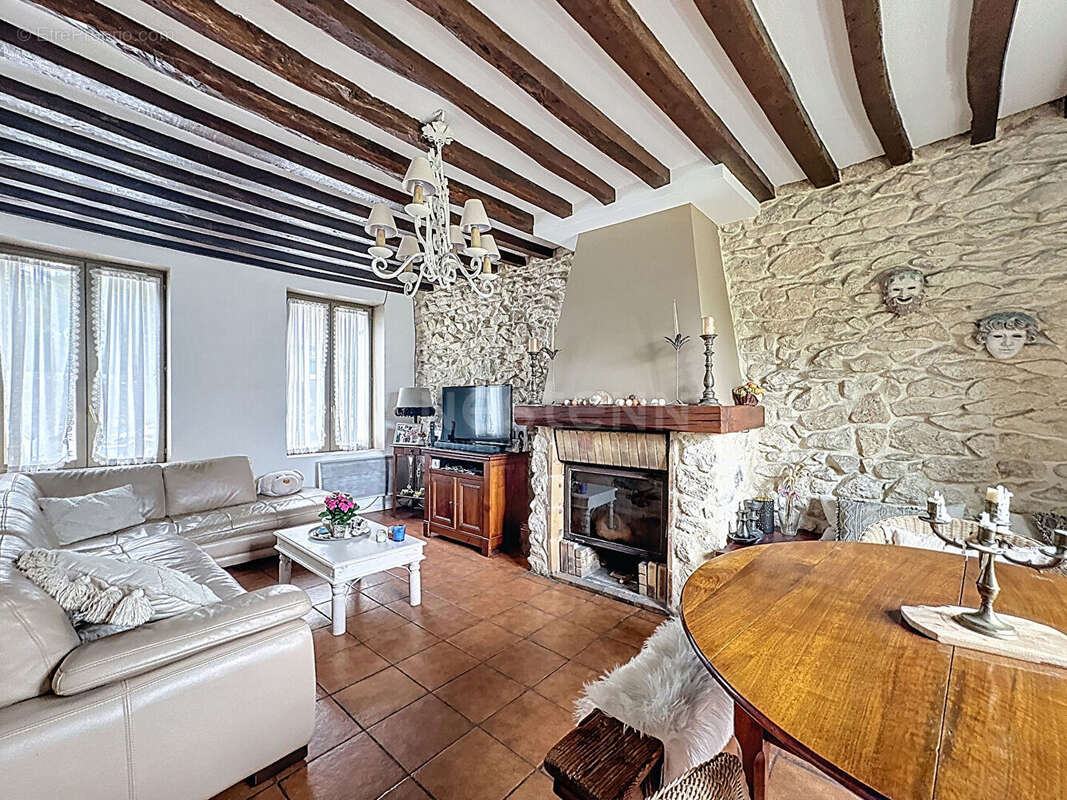 Maison à LAMORLAYE