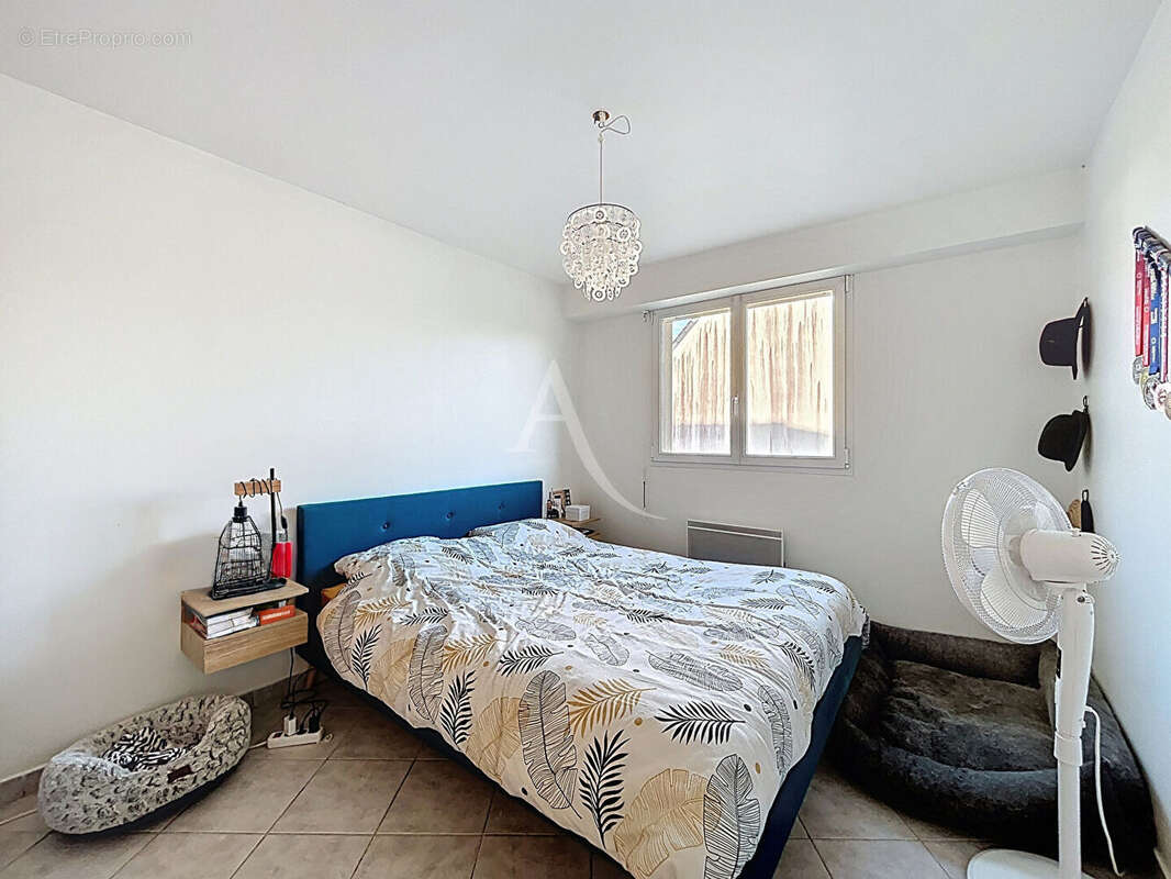 Maison à SAINT-QUENTIN-LES-ANGES