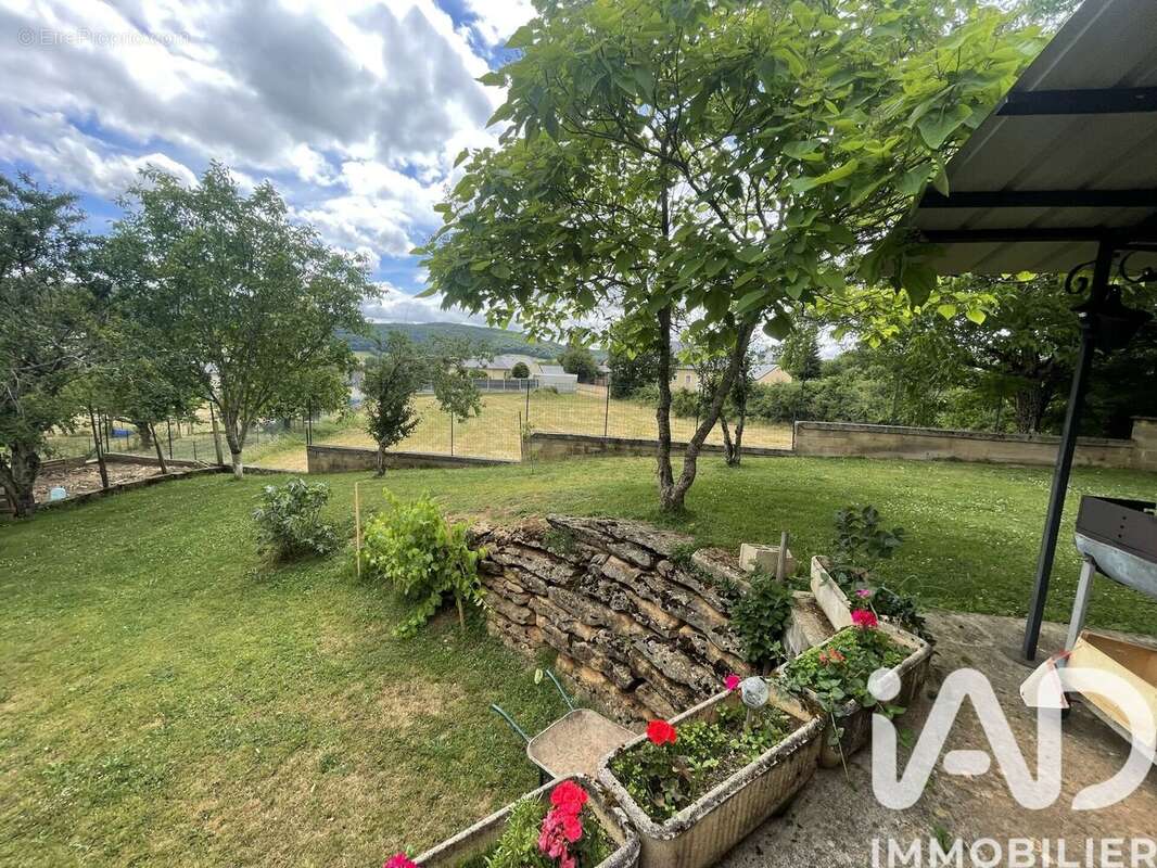 Maison 148 m² à Saint-Martin-De-Lenne  - photo 5
