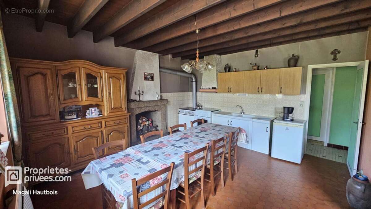 Maison à LES LOGES-MARCHIS