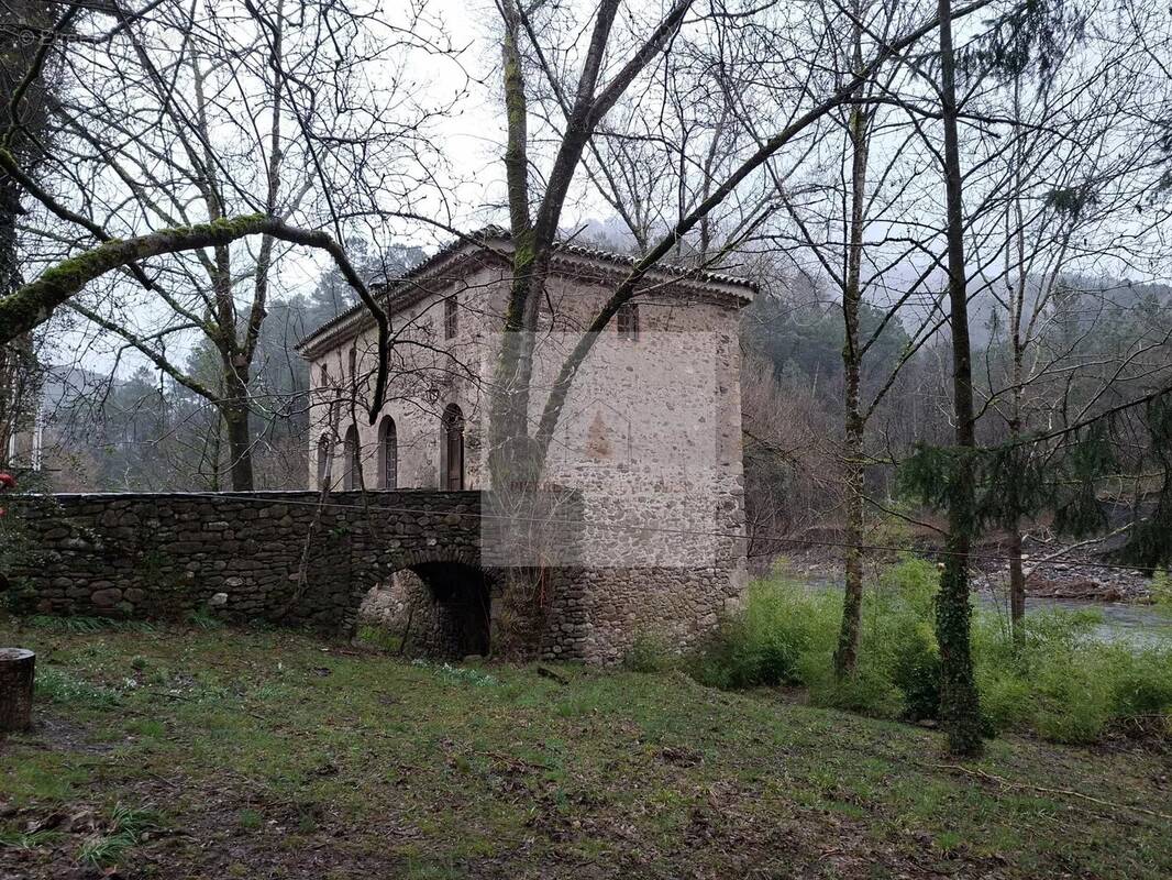 Maison à CHAMBORIGAUD