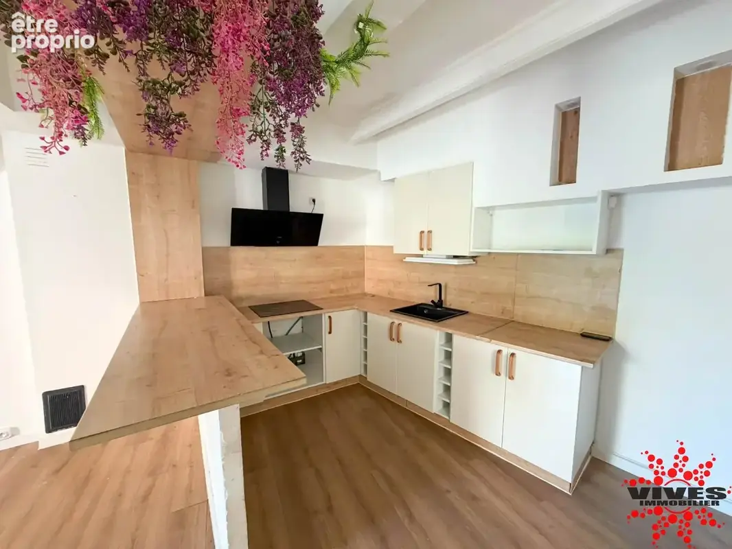Maison T4 de 77m² en plein cur de Servian ! - photo 3