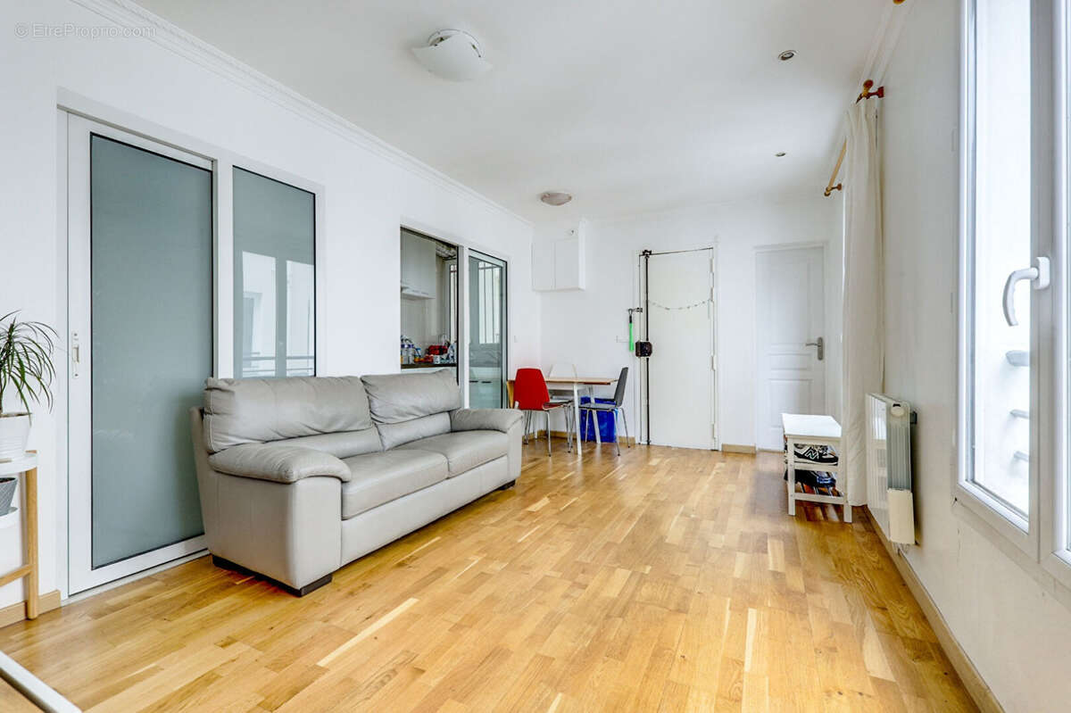 Appartement à PARIS-11E