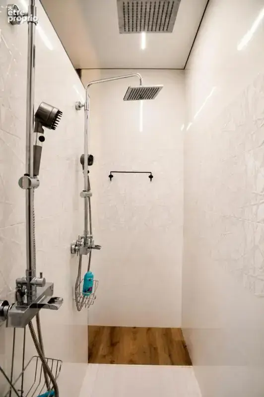 Maison de 7 pièces de 360 m² à Moncourt-Fromonville - photo 16