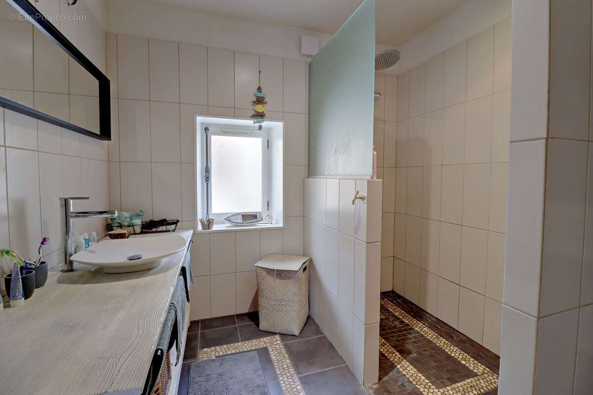 Maison à JUMEAUVILLE