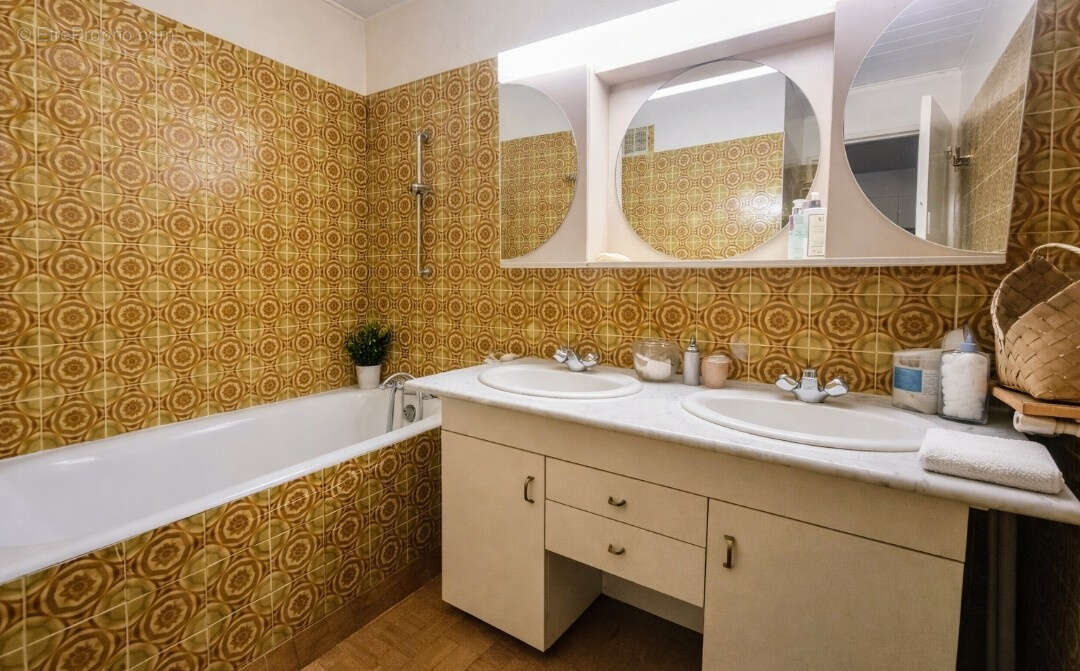 Appartement à MARSEILLE-12E