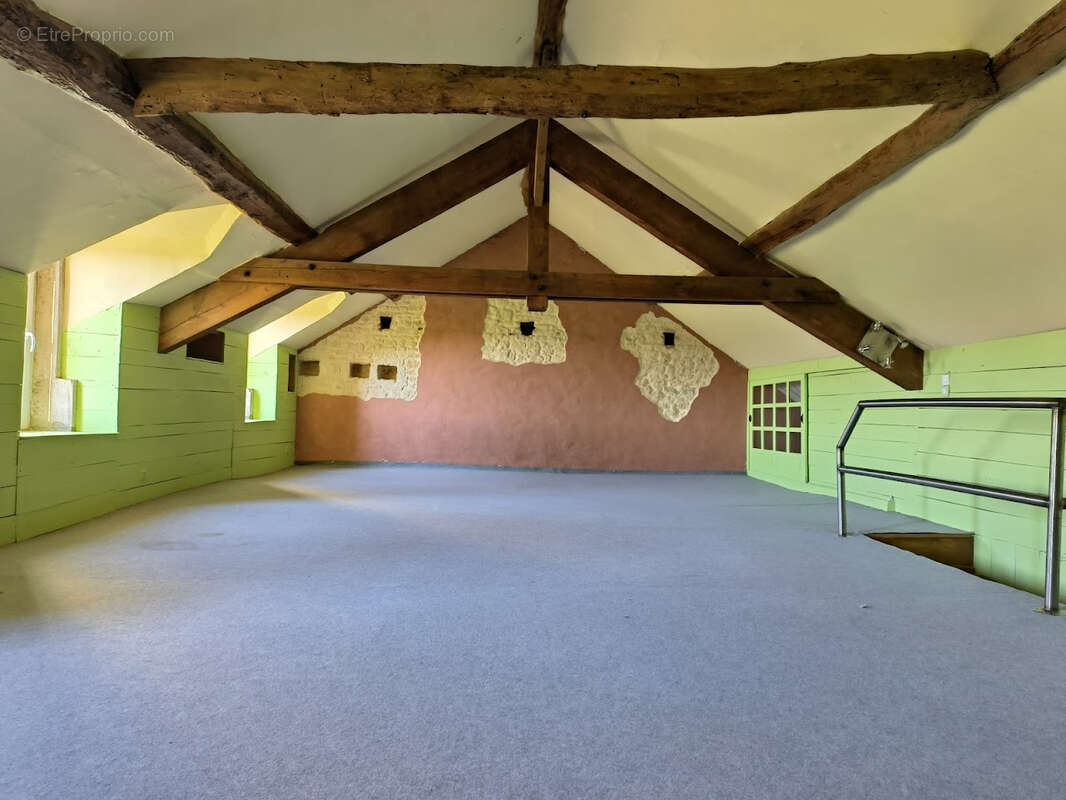 Maison à SAINTE-EANNE