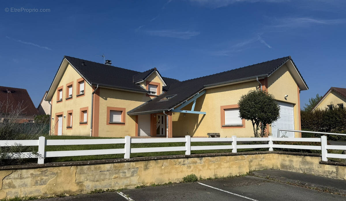 Maison à VOUJEAUCOURT